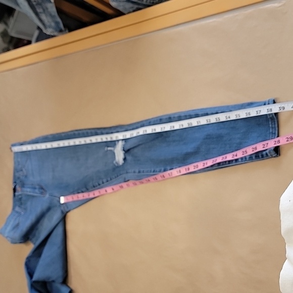 FashionNova Size 3 Distressed Medium Wash Skinny Jeans, Gently Used Condition - Picture 5 of 15